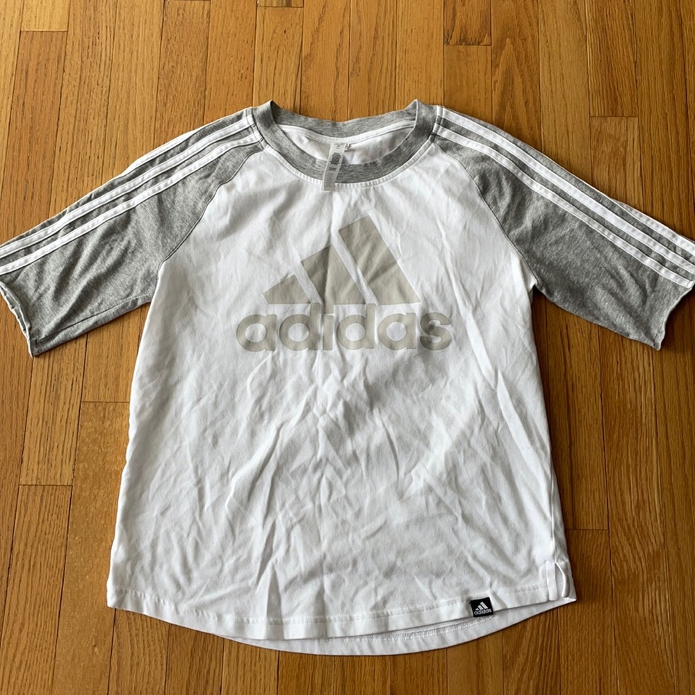 Women’s Adidas Gray and White 3/4 Sleeve Tee